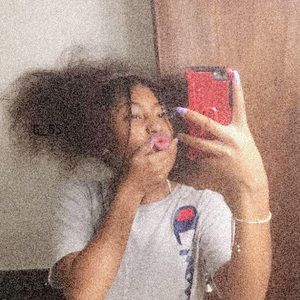 Meet your Posher, Dezzy